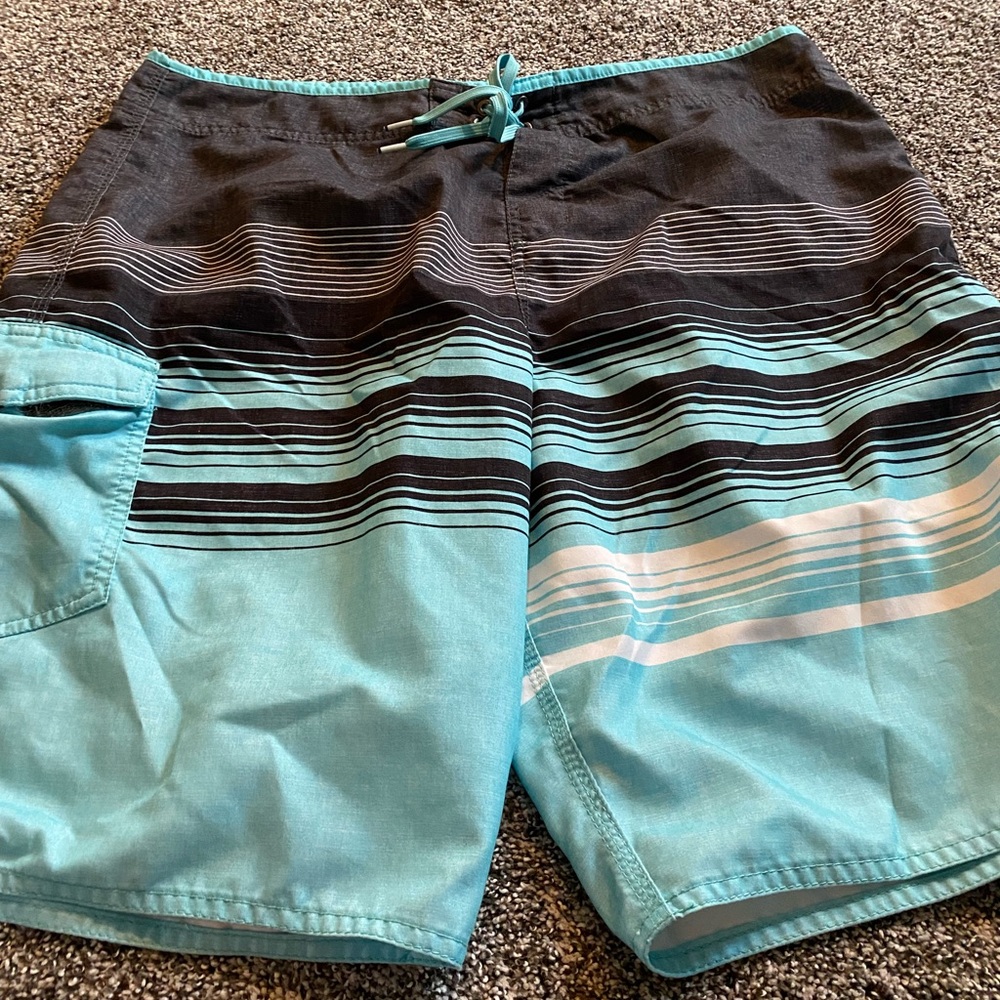 Men’s swim shorts